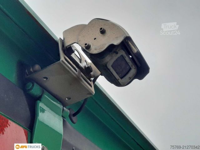 LKW mit Kofferaufbau MERCEDES-BENZ 1624 L Koffer 7,30 m mit Tür + LBW 2t