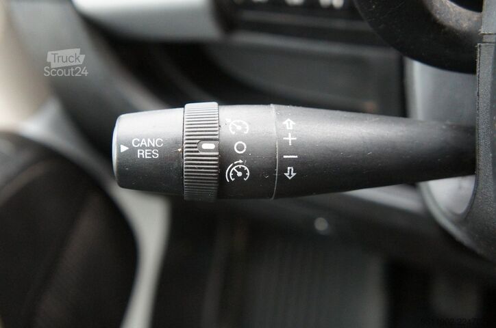 Furgoneta de caja alta FIAT Ducato L2H2 160PS 1.Hand TÜV 2028 AHK
