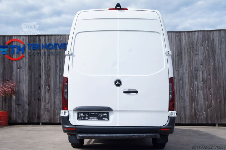 Dodávka s vysokou strechou MERCEDES-BENZ Sprinter 315 CDi Maxi 360 Kamera Navi Sitzheiz.