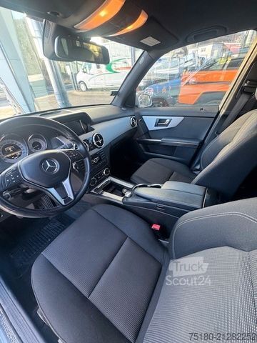 Pick-up MERCEDES-BENZ GLK 220 CDI BlueEfficiency Geländewagen PKW SUV
