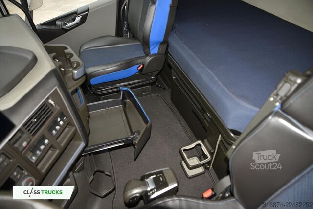 Standardowy ciągnik siodłowy VOLVO FH 500 XL Adaptive Cruise Control