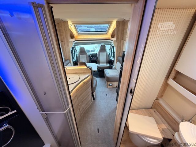 Polintegriran avtodom EURAMOBIL Profila RS 695 QB *st.-Solar*