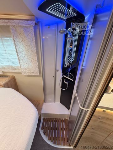 Polintegriran avtodom EURAMOBIL Profila RS 695 QB *st.-Solar*