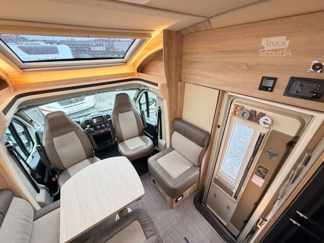 Polintegriran avtodom EURAMOBIL Profila RS 695 QB *st.-Solar*