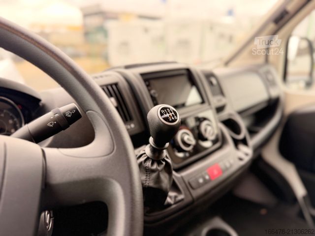 Polintegriran avtodom EURAMOBIL Profila RS 695 QB *st.-Solar*