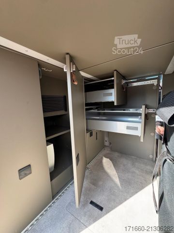 Camping-car HYMER/ERIBA Grand Canyon S CrossOver 600 WECHSELRICHTER, AHK