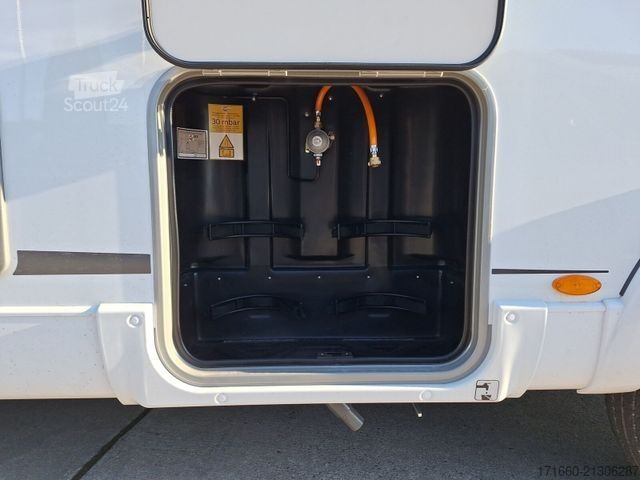 Camping-car semi-intégré BÜRSTNER Lyseo TD 727 G Mega-Deal!