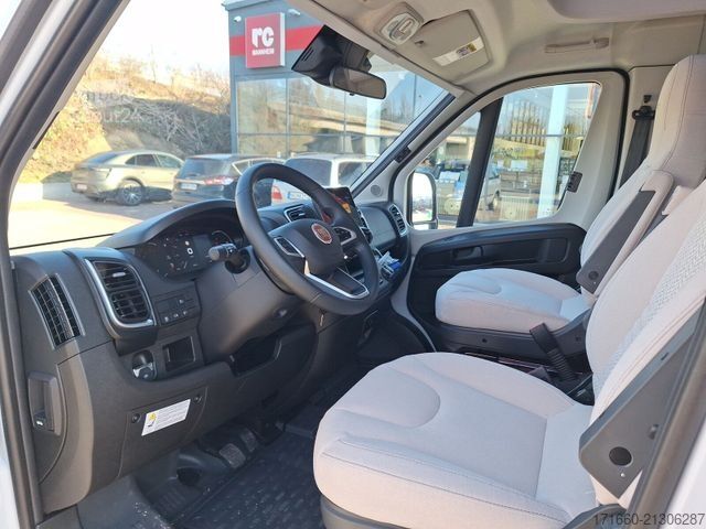 Camping-car semi-intégré BÜRSTNER Lyseo TD 727 G Mega-Deal!