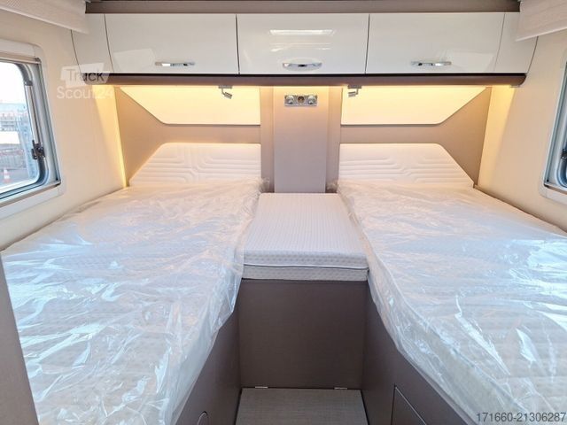 Camping-car semi-intégré BÜRSTNER Lyseo TD 727 G Mega-Deal!