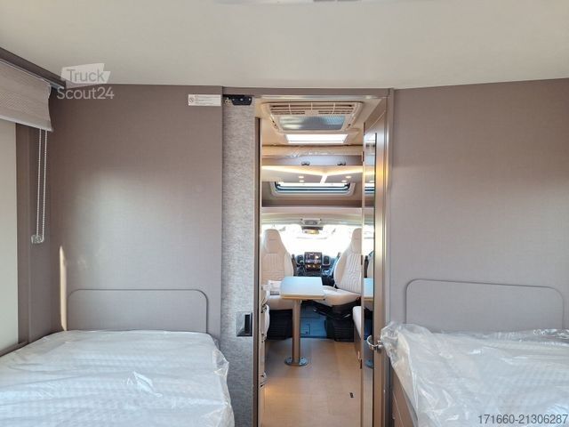 Camping-car semi-intégré BÜRSTNER Lyseo TD 727 G Mega-Deal!