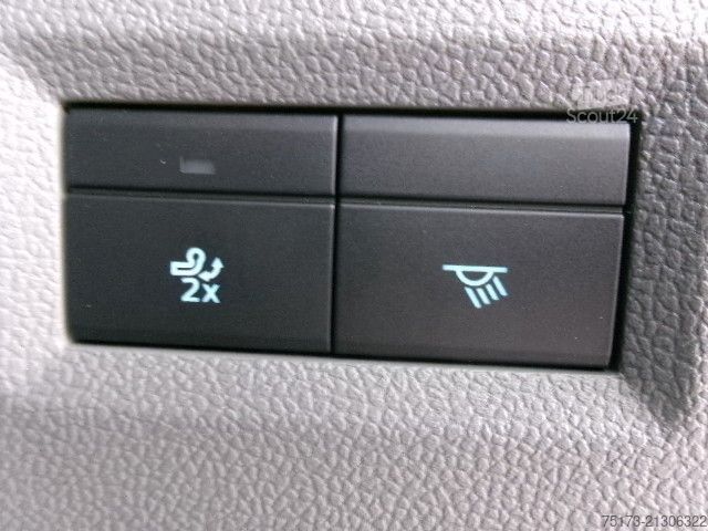 Minibus FORD Tourneo Custom Active 340L1 PHEV AHK Matrix 360K