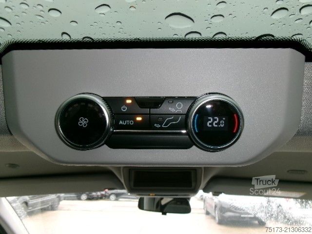 Minibus FORD Tourneo Custom Bus 320 L1 4x4 Active AHK B&O