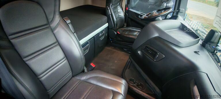 Tracteur routier standard Iveco s-way 480