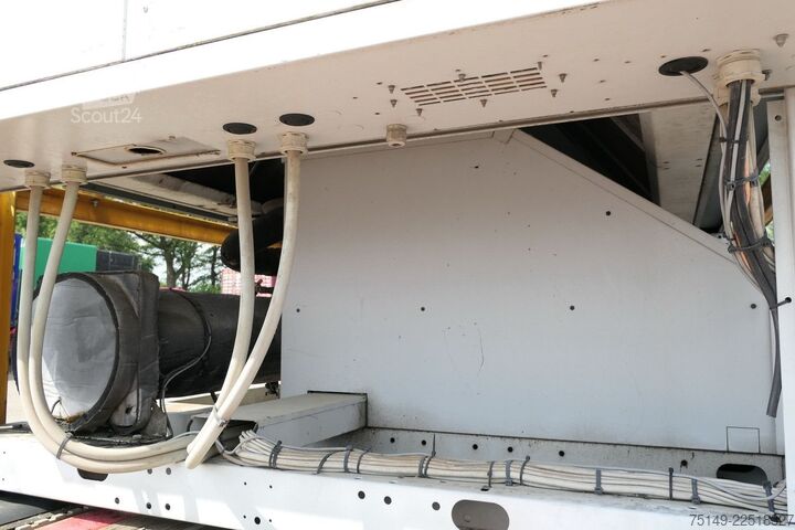Camion à usage spécial Climaveneta CLIMAVENETA Kühlaggregat FOCS/SL-BT 1902