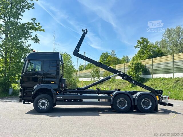 Hakenarmsystem MAN TGS 33.520 MAN TGS 33.520 6X4 Euro6e Abrollkipp...