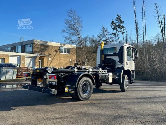 Hakenarmsystem MAN TGM MAN TGM 18.320 4x4 Euro 6e Hyva 12-45