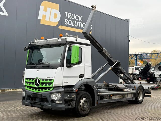 Sistem de braț cu cârlige Mercedes-Benz Arocs 1832 Mercedes-Benz Arocs 1832 L 4x2 Meill...