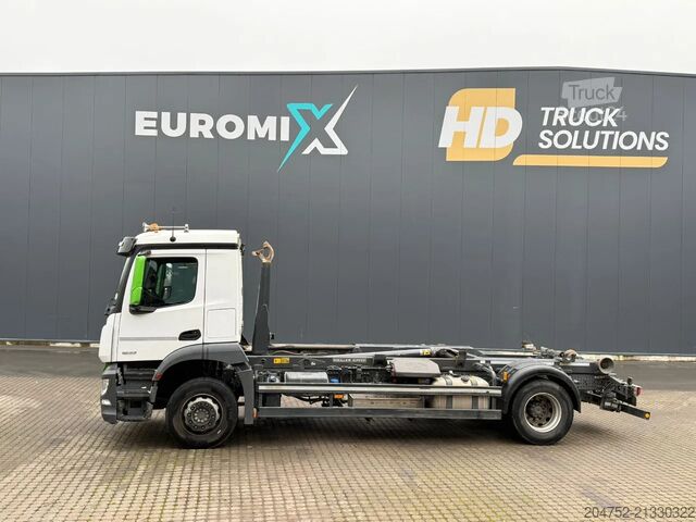 Sistem de braț cu cârlige Mercedes-Benz Arocs 1832 Mercedes-Benz Arocs 1832 L 4x2 Meill...
