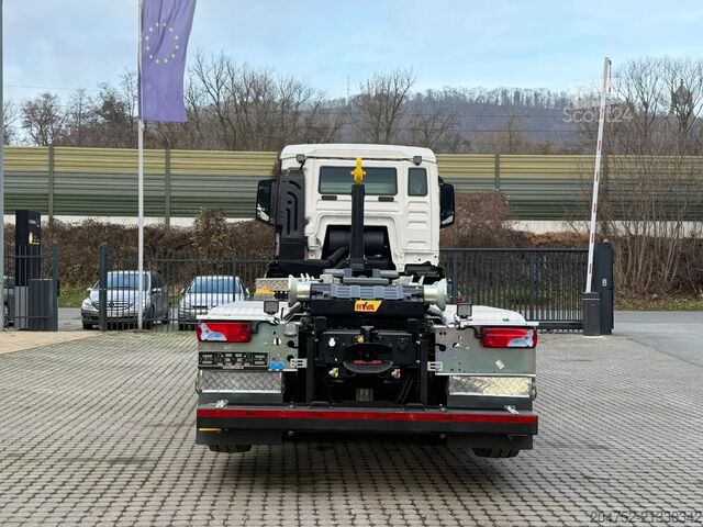 Hakenarmsystem MAN TGS 28.440 MAN TGS 28.440 6x4-4 Lenke Achse Hyv...
