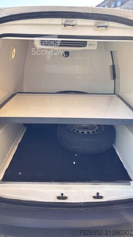 Kylskåpsbil VW Caddy Cargo
