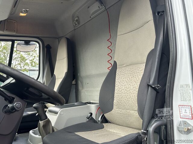Camião-cisterna Renault Premium 270.19 4 comp