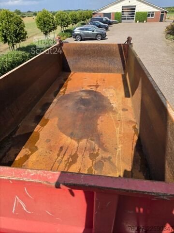 Volquete con grúa Scania G 400 B 8X4*4 TRIPLE!! KRAAN/KIPPER!!  NL TRUCK!