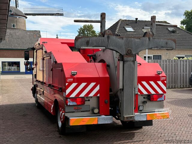 Bärgningsfordon MAN TGL 8.220 Takelwagen TowTruck Abschlepwagen Tak...