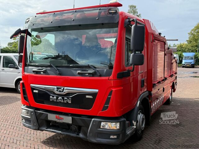 Bärgningsfordon MAN TGL 8.220 Takelwagen TowTruck Abschlepwagen Tak...