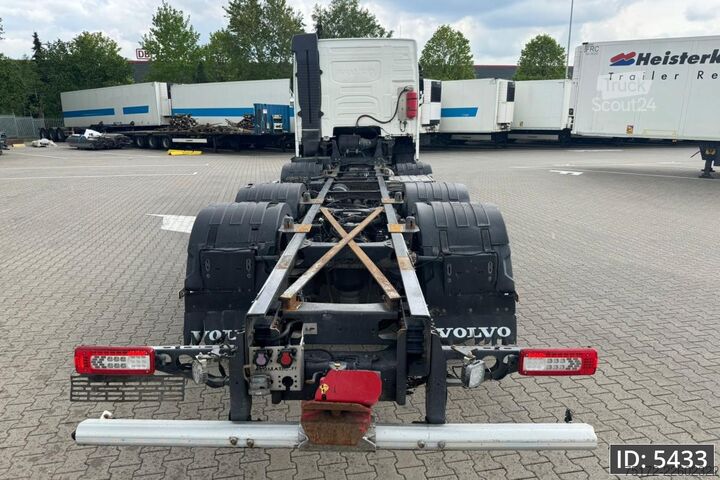 Chassi med hytt Volvo FH 540 Globetrotter, Euro 6, / 8x4 / ADR / Stee...