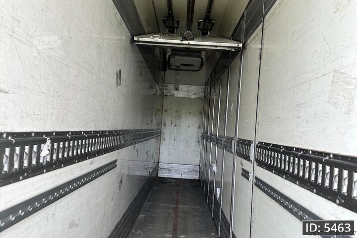 Kyld/fryst transport Renault Premium 270 Day Cab, Euro 5, Carrier / side doo...