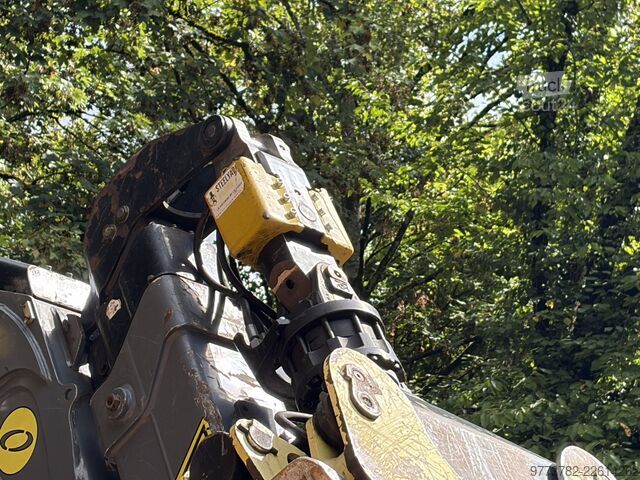 Tovornjak za prevoz hlodovine Volvo FMX 500
