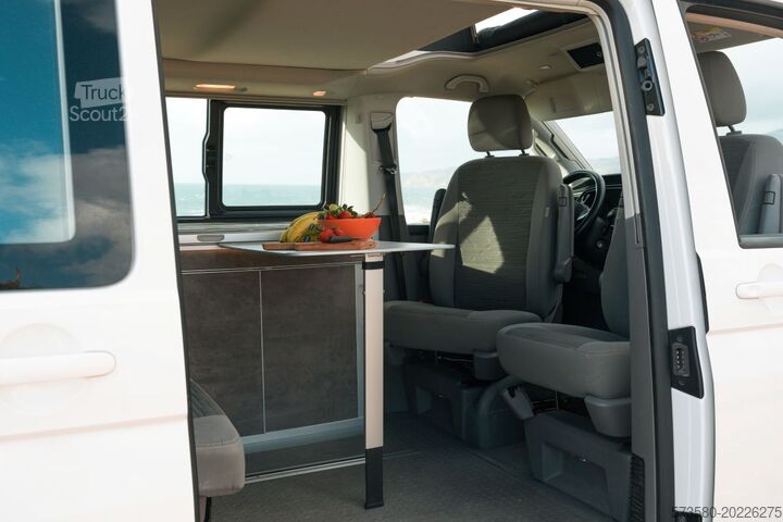 Kastenwagen Wohnmobil / Campervan Volkswagen California Camper | 2 Betten 4 Schlafplätze | Küchenzeile + Dachbett
