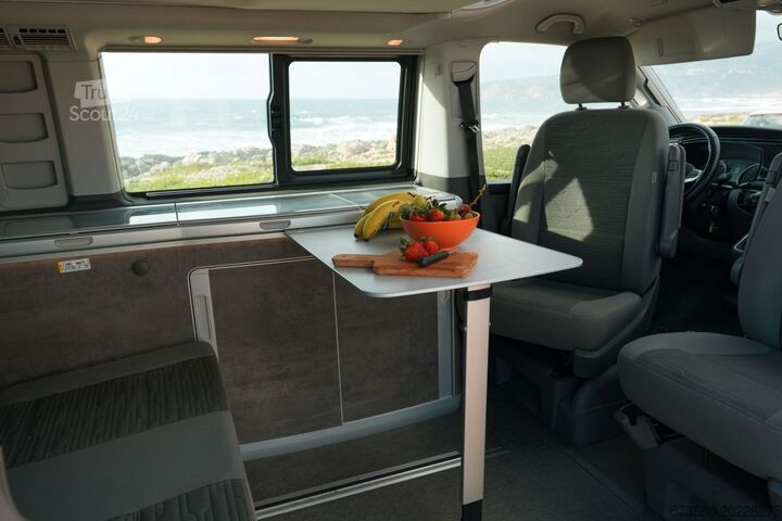 Kastenwagen Wohnmobil / Campervan Volkswagen California Camper | 2 Betten 4 Schlafplätze | Küchenzeile + Dachbett