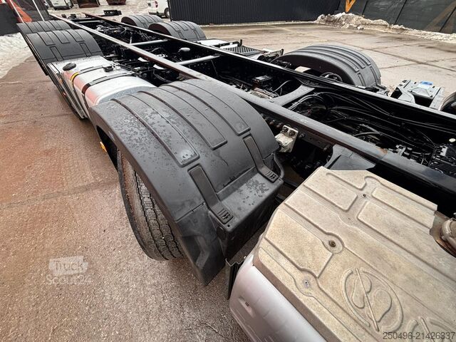 Telaio cabinato Volvo FM 500 8x2*6 LOW MILEAGE DEMO TRUCK ! / PTO / C...