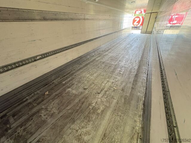 Chladená/mrazená preprava Krone SZ Thermo King SLX100 -30 +30 2T LBW Liftas+Stu...