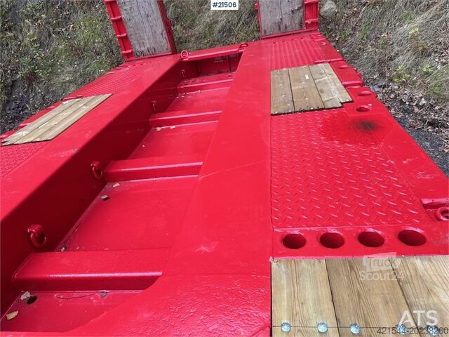 Doll Machinery semitrailer med breddning och hydrauliska broar. Doll Machinery Semi w/ Widening and Hydraulic Bridges.