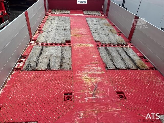Doll Machinery semi med breddningsmöjlighet och hydrauliska broar. Doll Machinery Semi w/ Widening and Hydraulic Bridges.