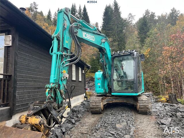 Pelle sur chenilles Kobelco Sk75SR-3E excavator w/ sanding bucket, rototilt an