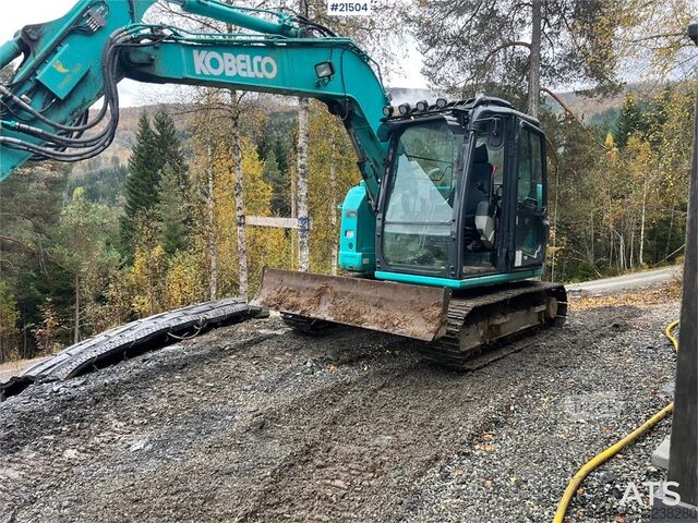 Pelle sur chenilles Kobelco Sk75SR-3E excavator w/ sanding bucket, rototilt an