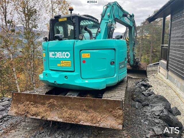 Pelle sur chenilles Kobelco Sk75SR-3E excavator w/ sanding bucket, rototilt an