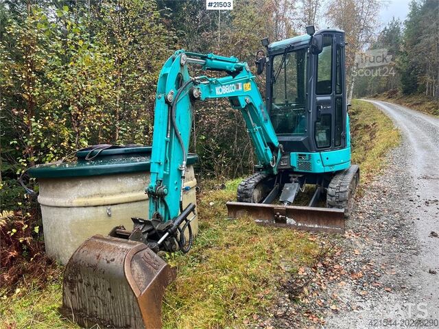 Mini-pelle Kobelco Sk25SR-6E Excavator w/ sanding bucket, digging buc