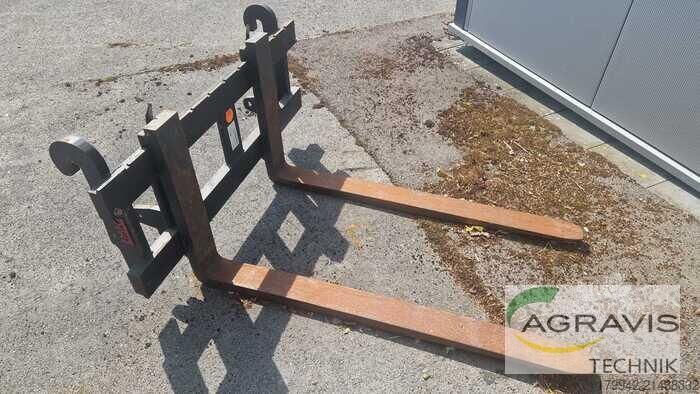 Traktor BMO PALETTENGABEL FEM 2 1500 KG EURO