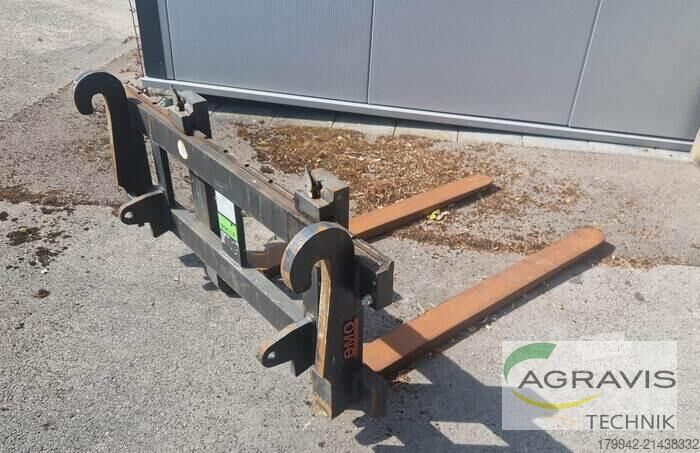 Traktor BMO PALETTENGABEL FEM 2 1500 KG EURO