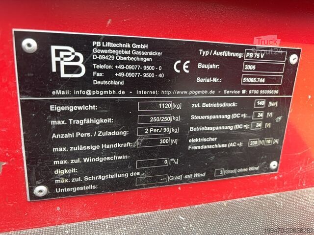 Plataforma de trabajo articulada PB Lifttechnik PB 75V