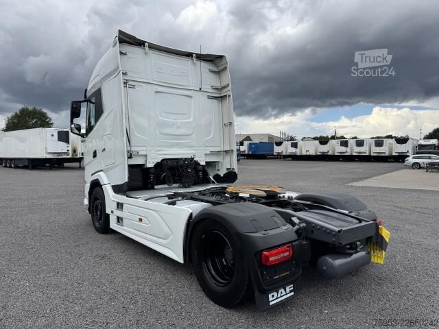Стандартный седельный тягач DAF XG 530 FT 4x2 Standklima Intarder
