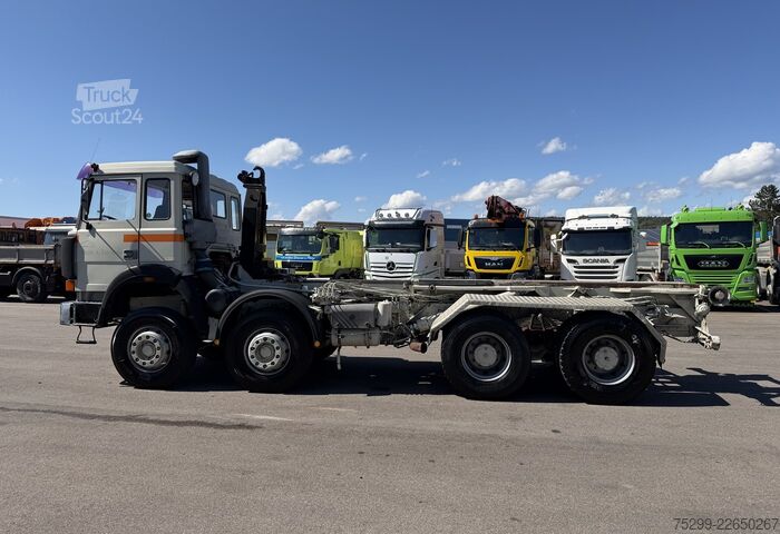 Camion scarrabile Iveco 300-30 AH 8x4 Hakengerät / Swiss-Vehicle