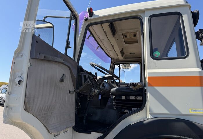 Camion scarrabile Iveco 300-30 AH 8x4 Hakengerät / Swiss-Vehicle