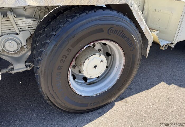 Camion scarrabile Iveco 300-30 AH 8x4 Hakengerät / Swiss-Vehicle
