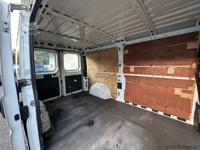 Panelová dodávka Fiat Ducato L1H1  130   DACHTRÄGER   1 HAND   MWST