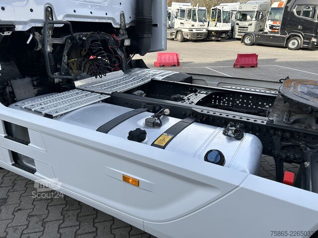 Standard-SZM Mercedes-Benz Actros 1842 Streamspace / 457 dkm / Full Spoile...